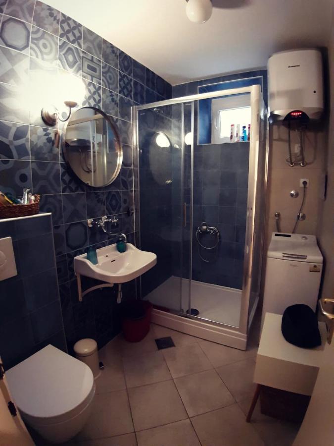 Liza'S Downtown Apartment Хвар Екстериор снимка